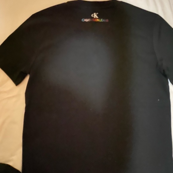 Calvin Klein T-shirt - Picture 2 of 7